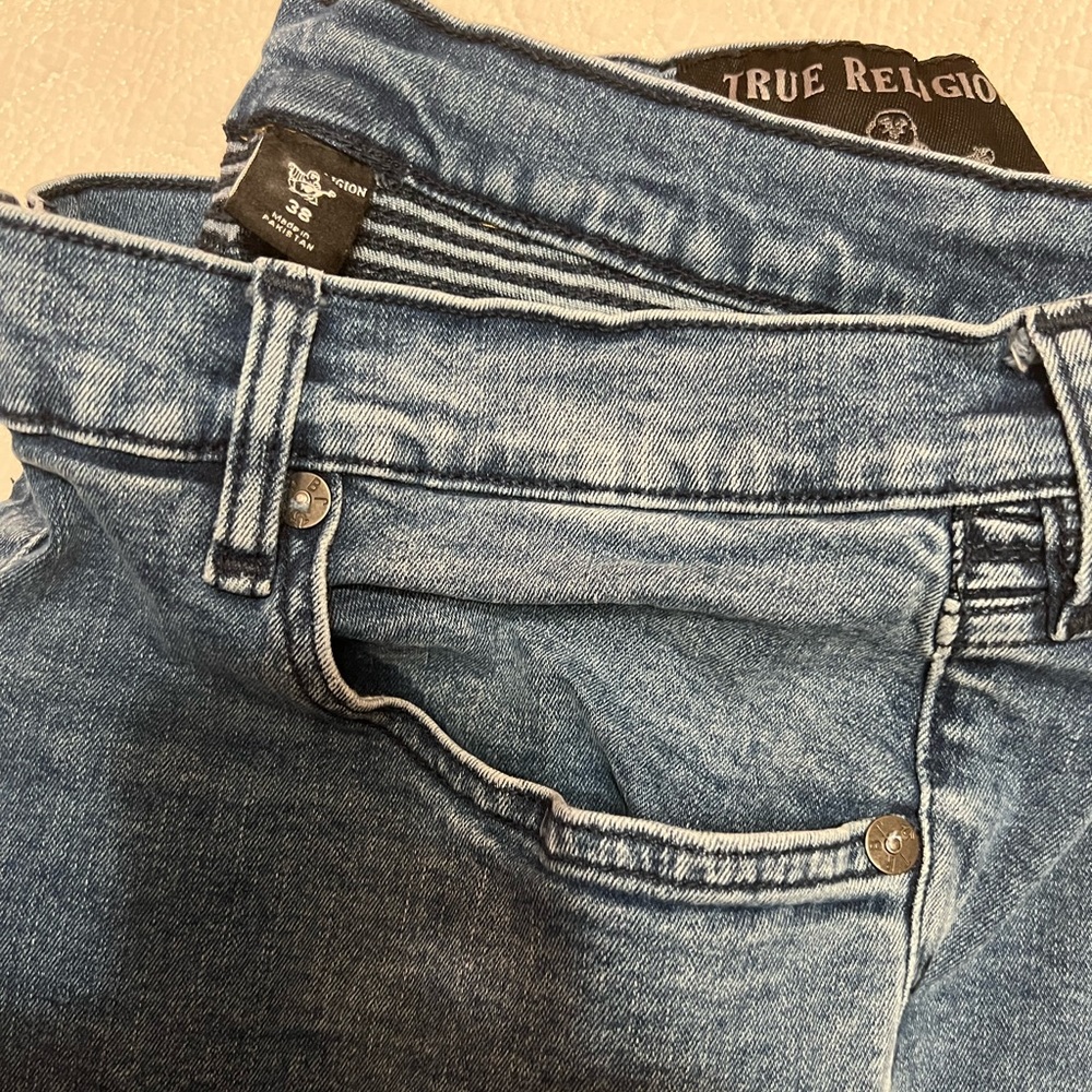 Like New True Religion Jeans